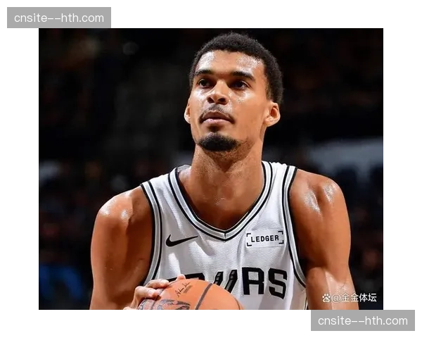 马刺团队篮球理念极致诠释 七人得分上双展现惊人阵容深度